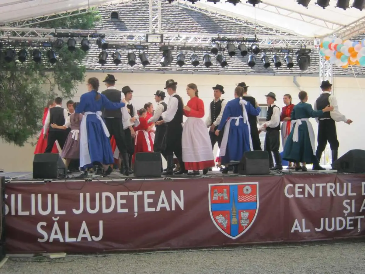 Zilele comunei